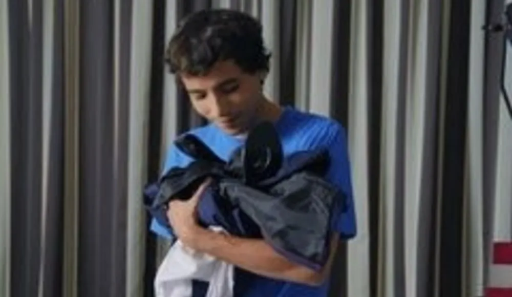 Gorgeous busty MILF Ricky Spanish is sitting on face - Lil Humpers