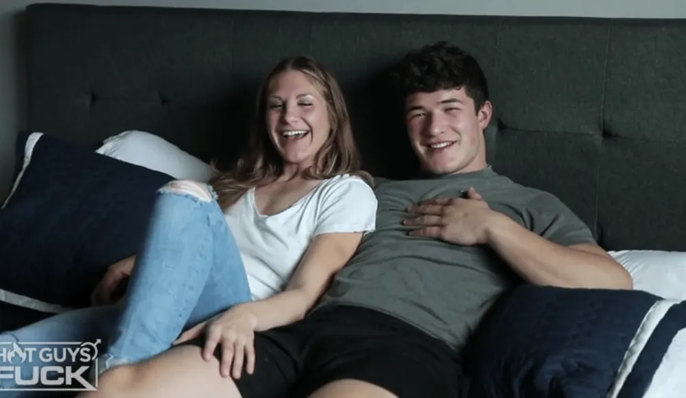 Brother and Step Sister when nobody in home - Hot Guys Fuck