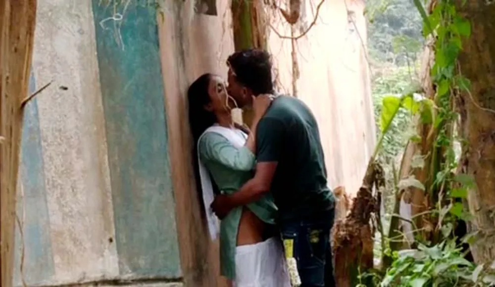 Same Place Different Couples Outdoor Fucking 4 Clips Must Watch