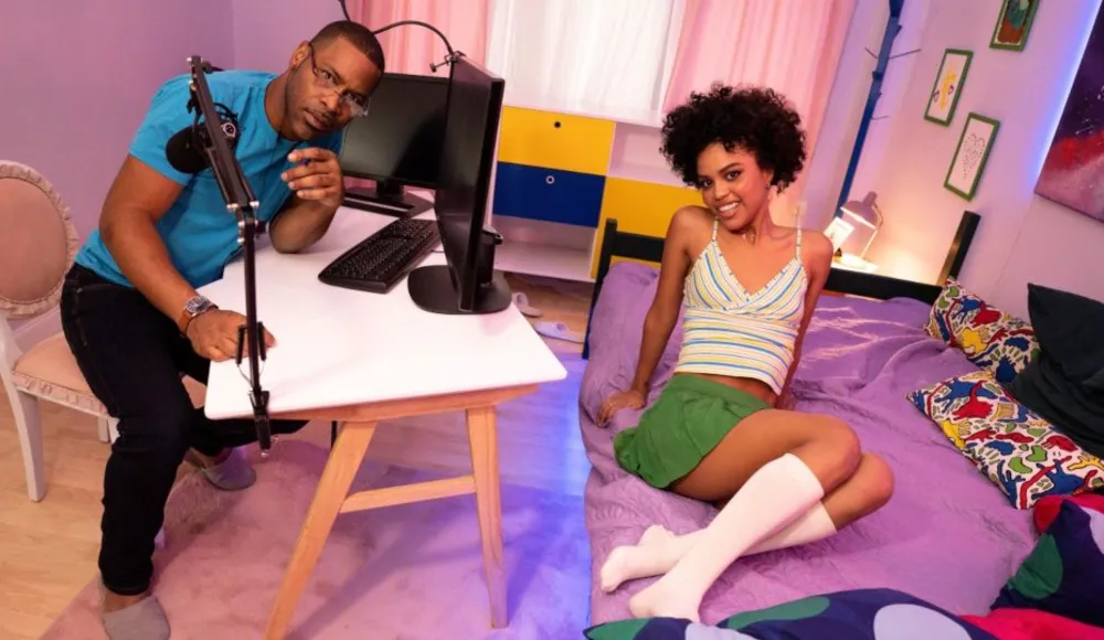 The Super Horny Housemate - [FakehubOriginals] Selva Lapiedra