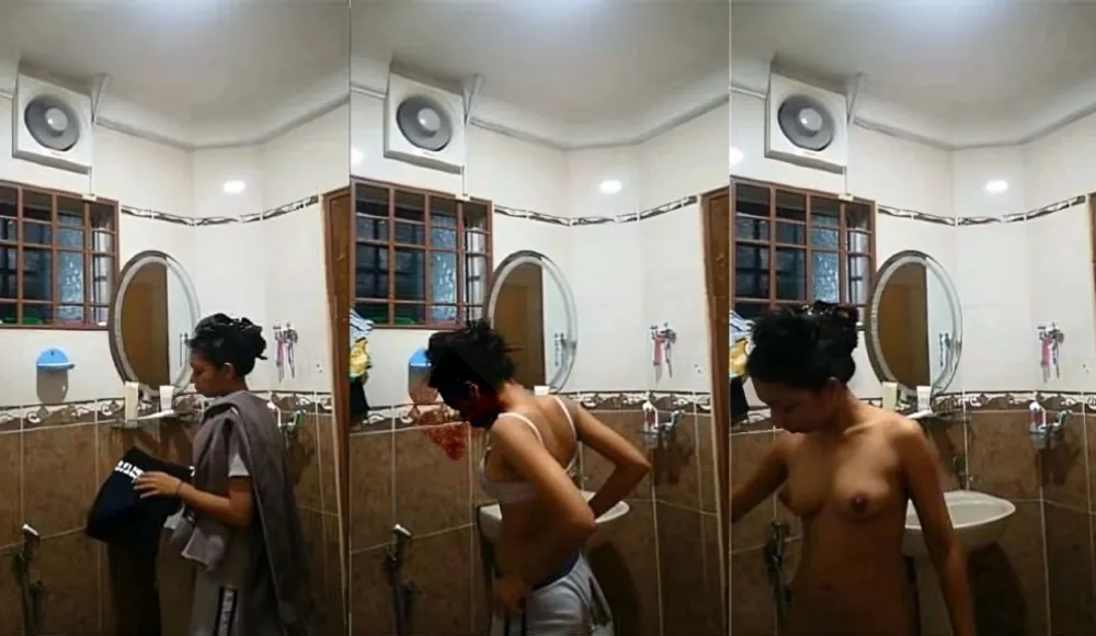 Spying on Cousin Sister In Bathroom Watch Online