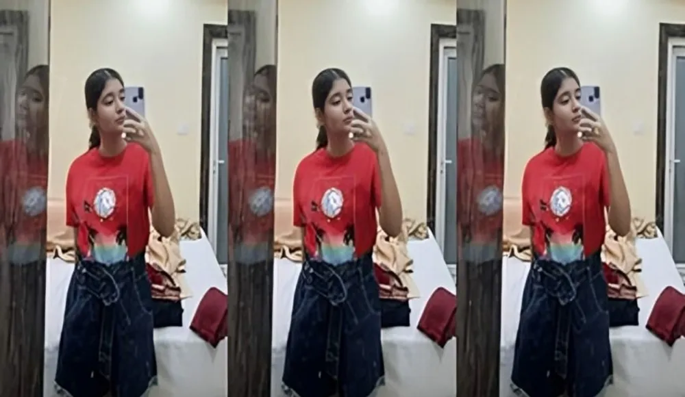 Cute Indian Girl Striping And Shows For Lover  Telegram