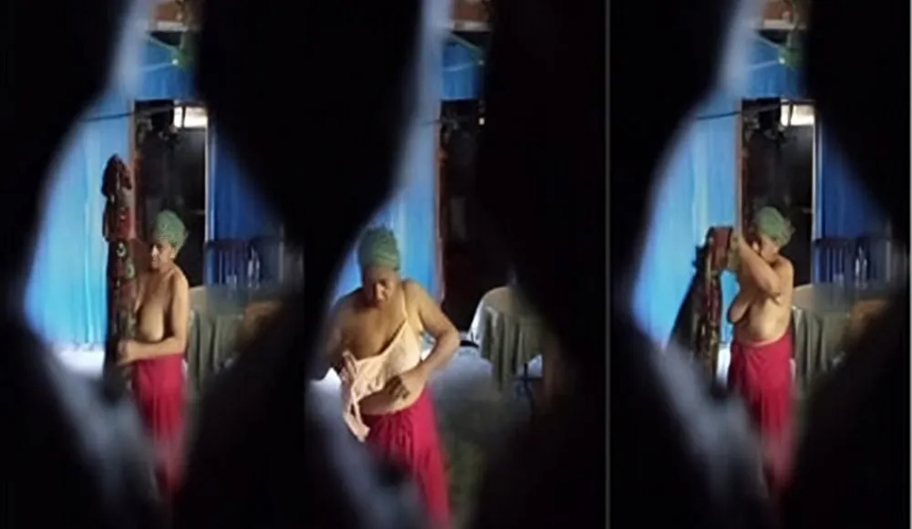 Indian Aunty Boobs Video Capture