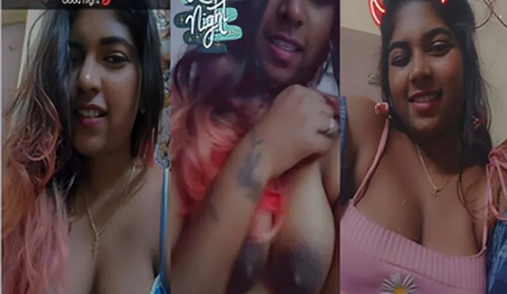 Cute Indian Mall Shows Her Boobs