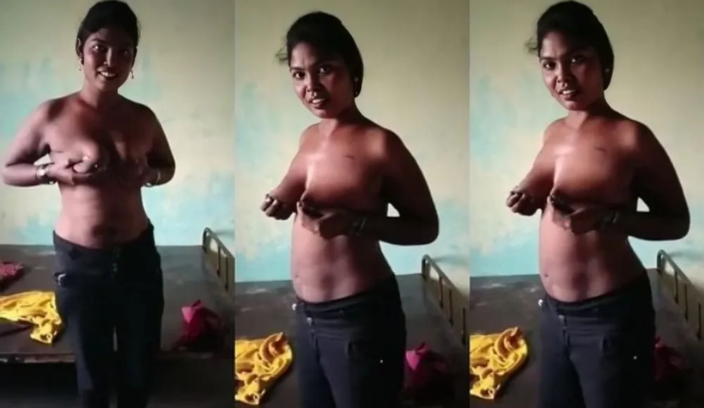 Indian Tamil Girl Play With Her Boobs