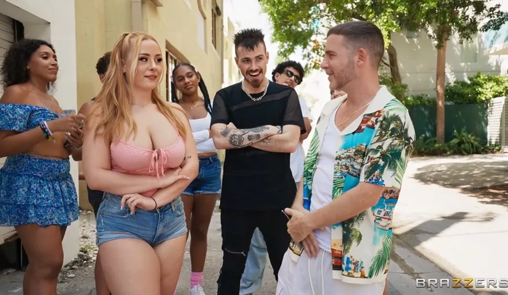 [Brazzers] Zoey Uso - Unc Z Gets A Rush!