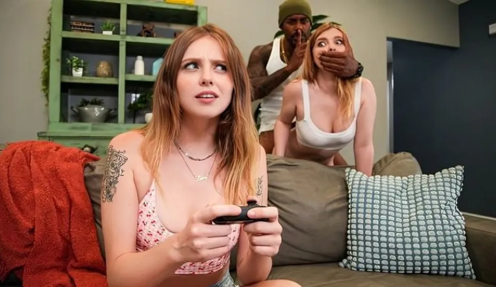 [Brazzers] Harlow West, Lucy Foxx - Professional Cum Dodger