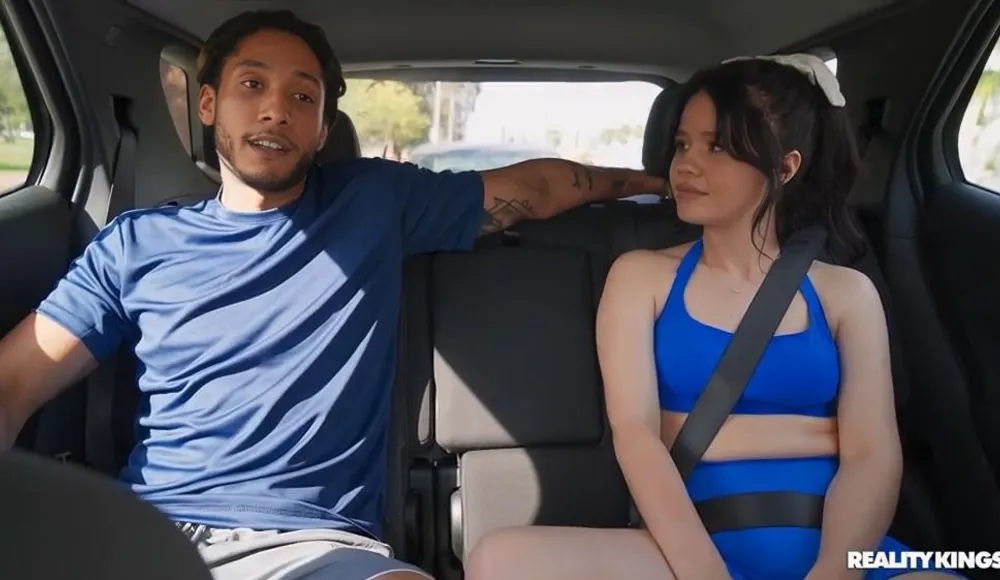 [RealityKings] Yhivi - Sitting On A Parked Cock