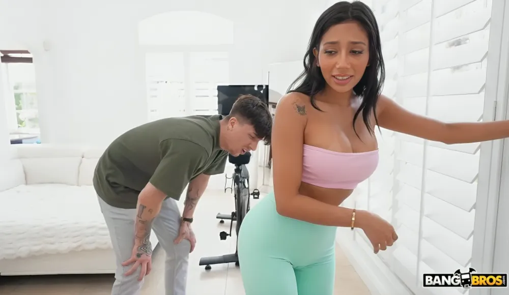 [BangBros] Ally Berry - Deep Inside The Hamstring