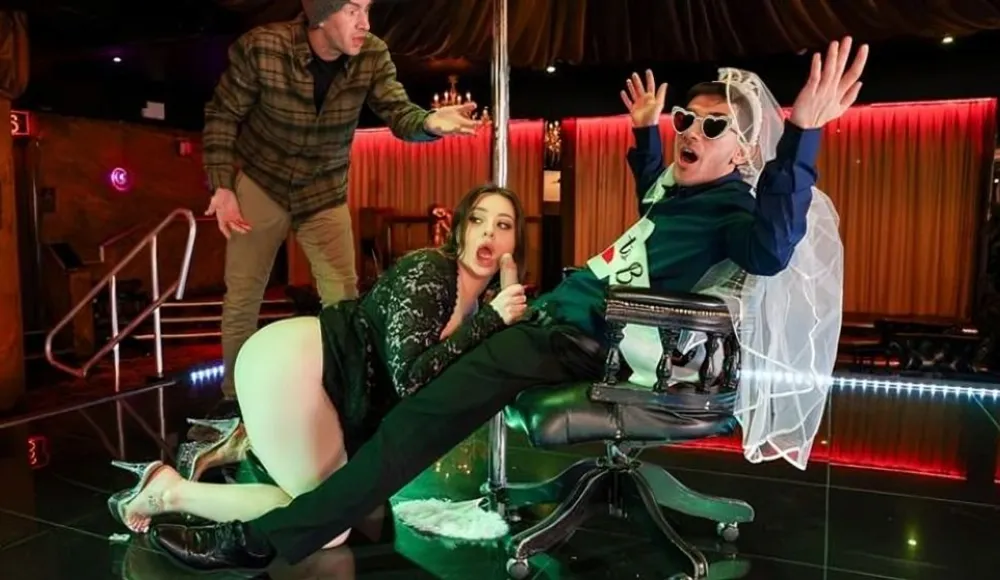 [Brazzers] Luna Doll - The Stag