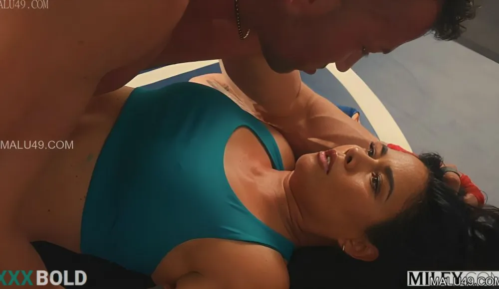 Milfy Fit Stepmom Dana Gets Fucked In Her Tight Ass At The Gym