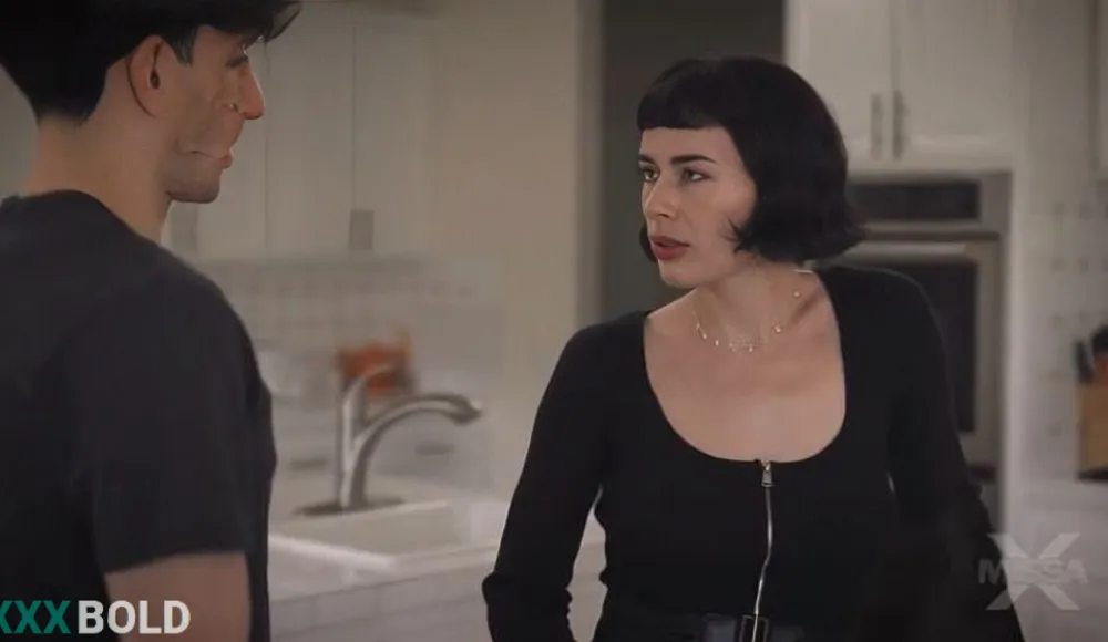 [MissaX] Olive Glass - Protecting Mom