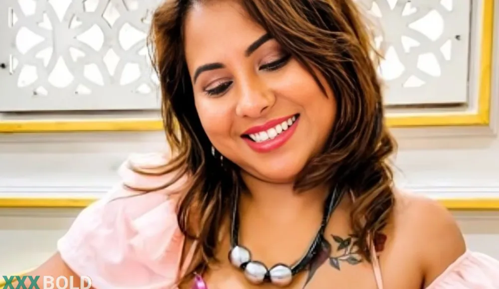 Tina Nandi Seduce Sleeping Shakespeare App Content