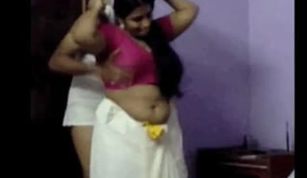 Hot Kerala Mallu aunty - Big back