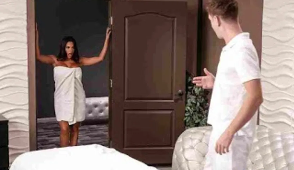 Honeymoon Rubdown - DirtyMasseur - Luna Star