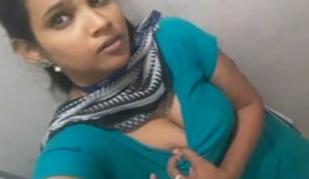 Office girl masturbating for boss